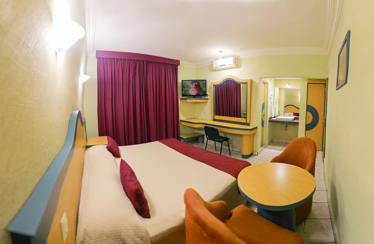 Hotel Madrid Minatitlán Eksteriør bilde