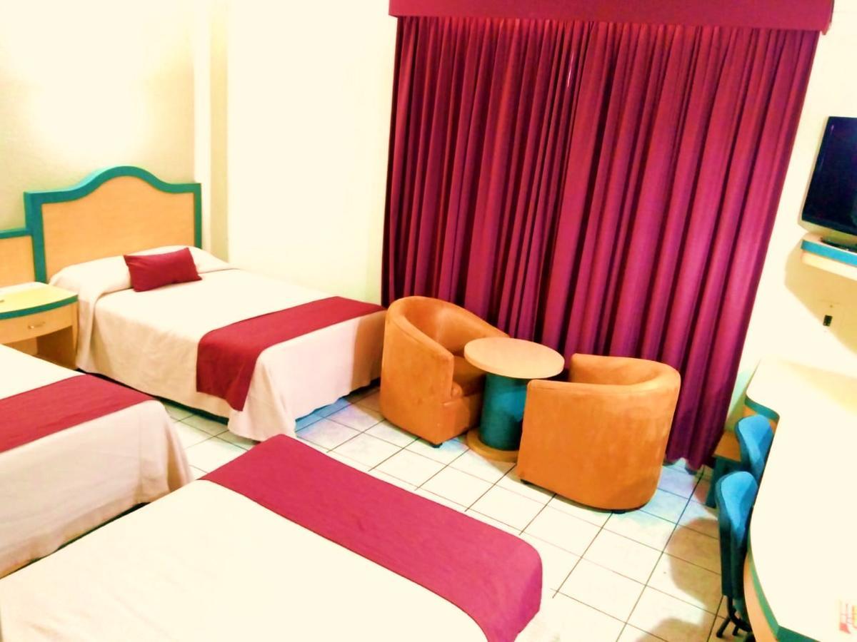 Hotel Madrid Minatitlán Eksteriør bilde